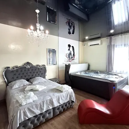 Apartman La Discrete Romantique, Avec Jacuzzi